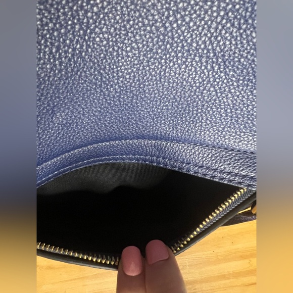 Marc Jacobs The Anchor Large Navy Pebbled Leather Bag - Picture 6 of 15